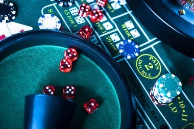 Gonzo's Quest game interface showing stake adjustment and spin button on f08 slot