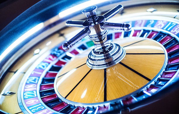 Push Gaming live dealer table interface on f08 slot platform